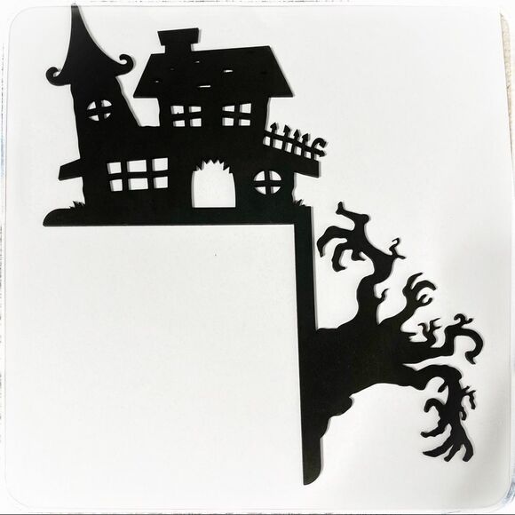 Halloween decor   - Picture 1 of 4